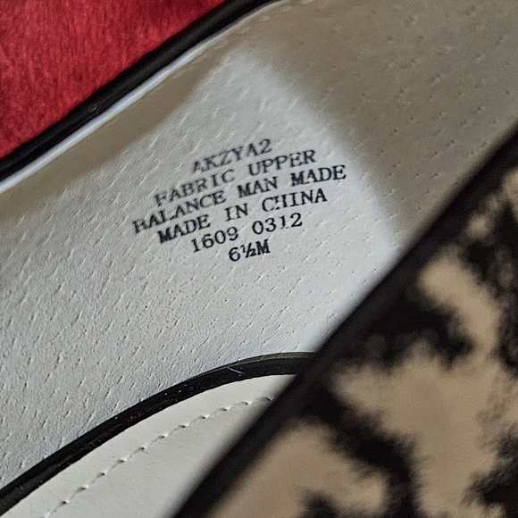 Anne Klein Black and White Houndstooth Heels - Picture 6 of 11